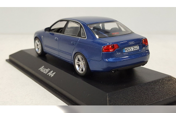 AUDI A4 (2004), mauritiusblau (синий металлик)