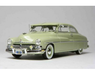 MERCURY Monterey coupe (1950), lime green