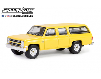 CHEVROLET K-20 Suburban Custom Delux (1987), Yellow