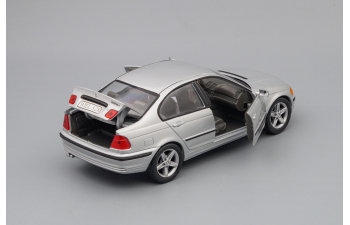 BMW 328i 1998, silver