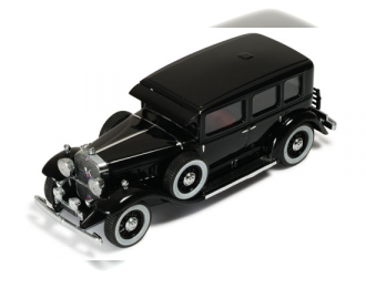 CADILLAC V16 LWB Imperial Armored Al Capone persona, black