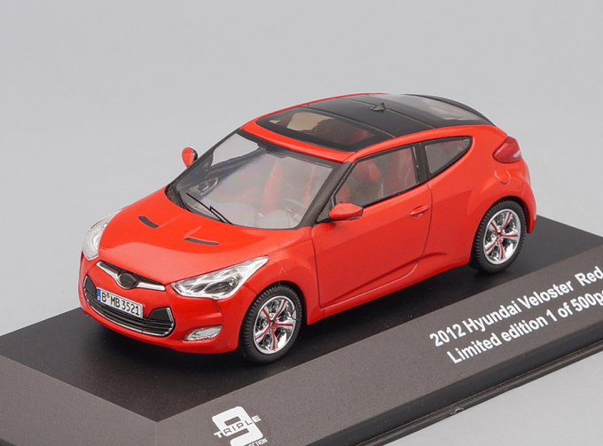 HYUNDAI Veloster (2012), red