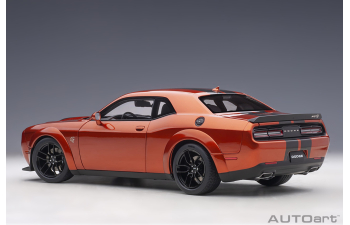 Dodge Challenger SRT Hellcat Widebody - 2018 (go mango/dual gunmetal center stripes)