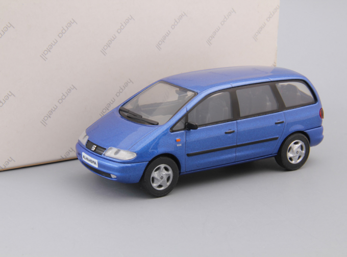 SEAT Alhambra, blue