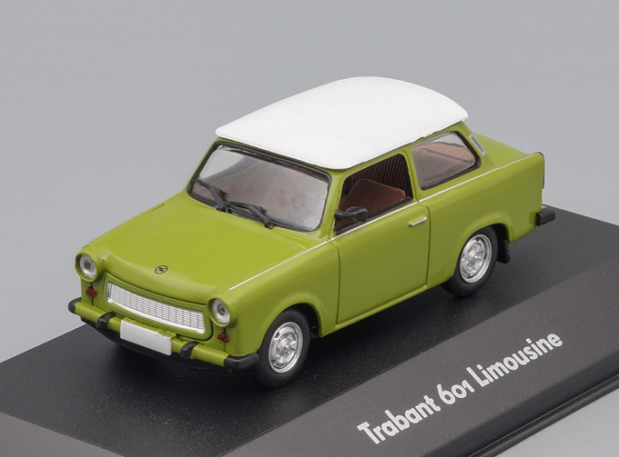 TRABANT 601 Limousine 1980 Green/White