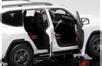 TOYOTA Land Cruiser LC300 GR Sport, white