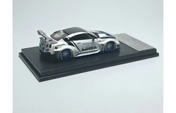 NISSAN LB GTR GT white/carbon roof