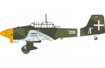 Сборная модель Немецкий пикирующий бомбардировщик Junkers Ju-87B2 / R2 Stuka