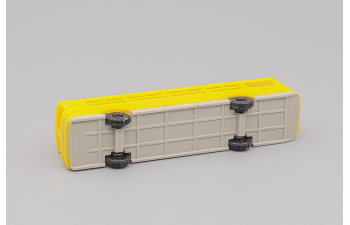 IKARUS Reisebus, yellow