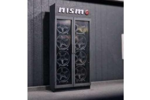 Шкаф для хранения колёс/ Cabinet with wheels