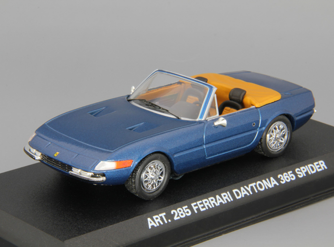 FERRARI Daytona 365 Spider (1971), blue