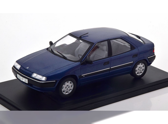 CITROEN Xantia (1993), blue metallic