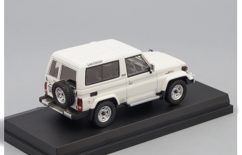 TOYOTA LAND CRUISER 70 Van 2door ZX (1990), white