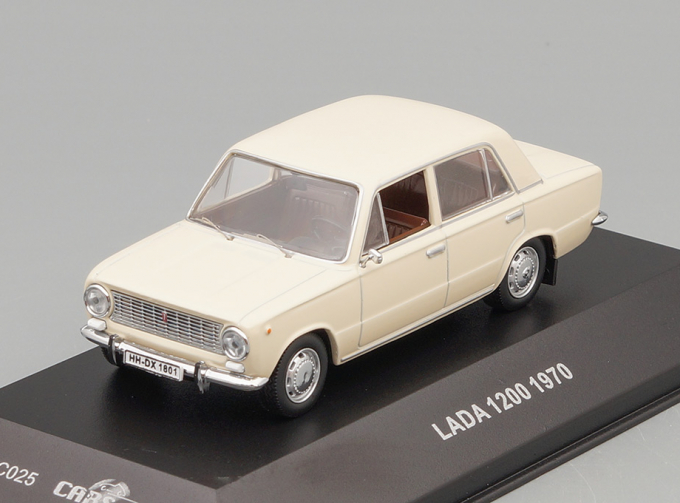 LADA 1200 Sedan (1970), cream