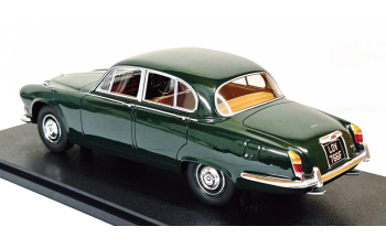 JAGUAR 420 (1967), green