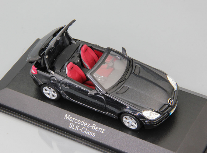 MERCEDES-BENZ SLK w movable roof, obsidian black metallic