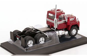 MACK R-series Tractor Truck 3-assi (1966), red