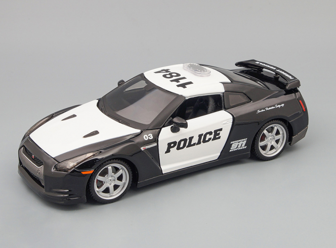 NISSAN GT-R (R35) 2009 Police, black/white