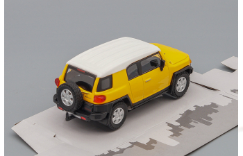 TOYOTA FJ Cruiser, yellow / white roof