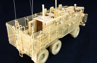 Сборная модель 'BUFFALO' 6x6 MPCV w/Slat Armour Version