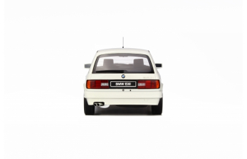 BMW E30 Touring M Pack (white)