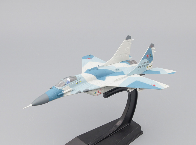 МИГ-29СМТ "Fulcrum" ВВС России 2012 (модель 150г 16,5x24,7x6см)