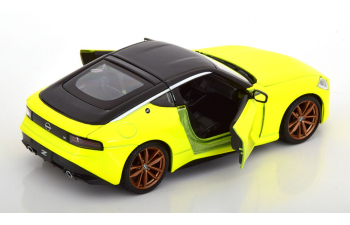 NISSAN 400z Coupe (2022), yellow