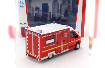 RENAULT Master Van Vehicule De Secours Et D'assistance Aux Victimes Ambulance Sapeurs Pompier (1994), Red White