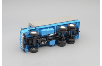 Минский 516Б бортовой с тентом (1974-1976), голубой