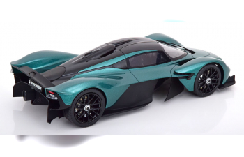 ASTON MARTIN Valkyrie (2021), green metallic