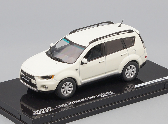 MITSUBISHI Outlander New (2011), white solid