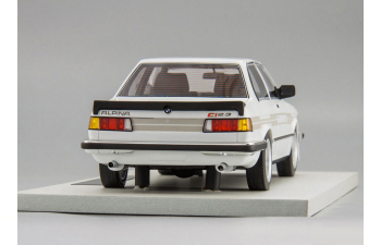 BMW 323 Alpina (white)