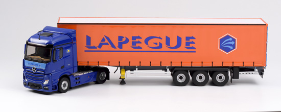 MERCEDES-BENZ ACTROS 2 STREAMSPACE c полуприцепом "LAPEGUE" 2015