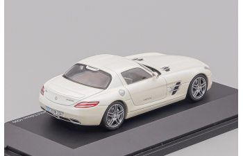 MERCEDES-BENZ SLS AMG, white