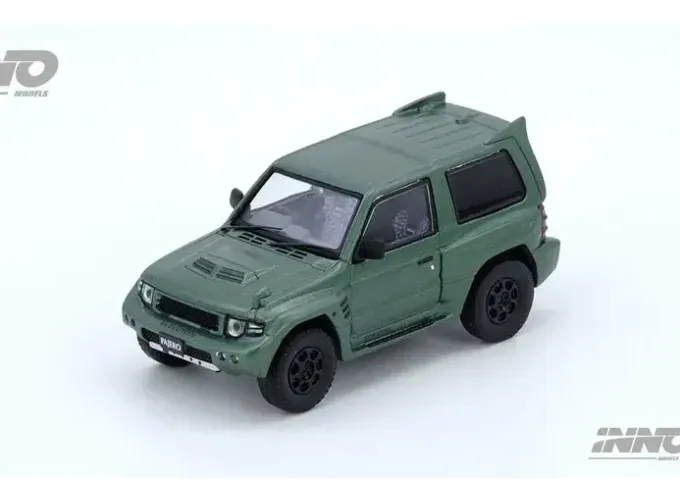 MITSUBISHI Pajero Evolution, satin green