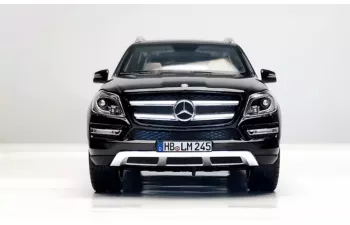 MERCEDES-BENZ GL500 (2012), black