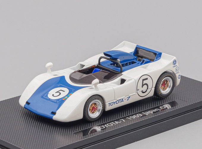 TOYOTA -7 Гран-при Японии #5 (1969), white / blue