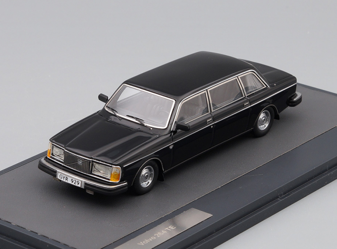 VOLVO 264 TE Limousine DDR 1978, Black