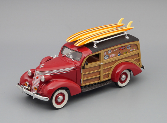 STUDEBAKER Woody Wagon 1937, dark red / black