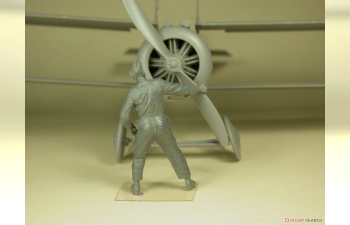 Сборная модель RFC Air Mechanic spinning the propeller