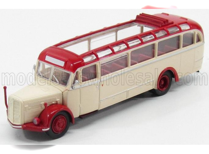 SAURER Bt4500 Autobus 1954, Cream Red