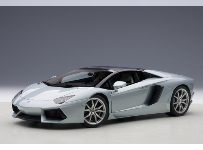 LAMBORGHINI Aventador LP700-4 Roadster (2013), azzuro thesis / light met. blue