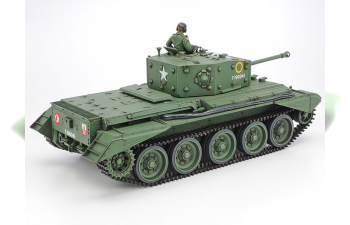 Сборная модель Английский средний крейсерский танк Mk.VIII Кромвель Mk.IV, индекс разработки A27M (Meteor) с фигурой командира