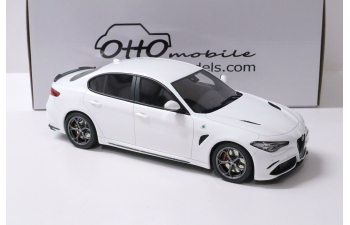 ALFA Romeo Giulia Quadrifoglio (2019), white