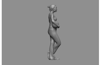 Фигурка Девушка с мячом (под покраску)