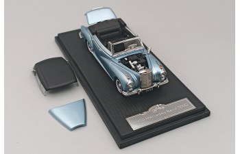 MERCEDES-BENZ 300D (1959), light blue / black