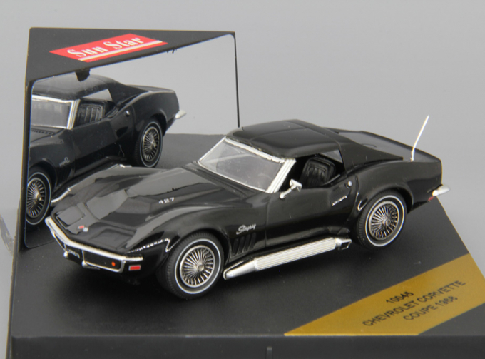 CHEVROLET Corvette Coupe (1969), tuxedo black