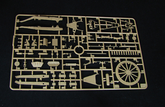 Сборная модель QF 25pdr Field Gun Mk. II/I w/No.27 Ammunition Limber (Trailer)
