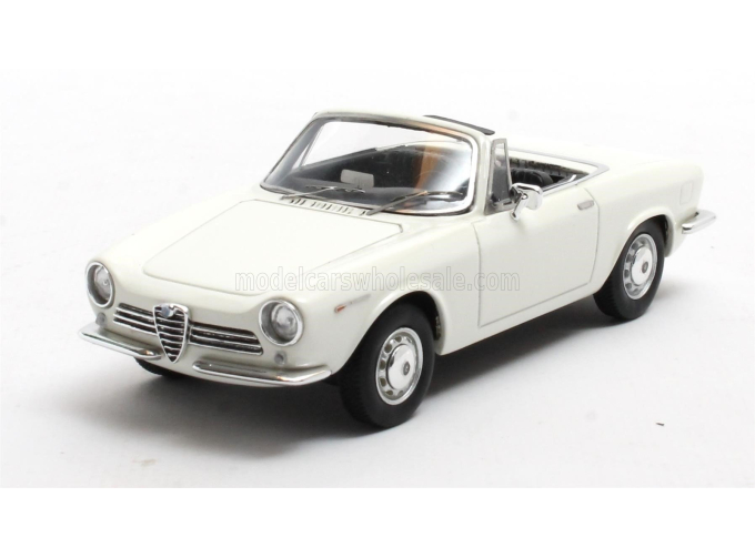 ALFA ROMEO Giulia Gt Cabriolet Spider Prototipo JUST MARRIED с двумя фигурками (1963), белый
