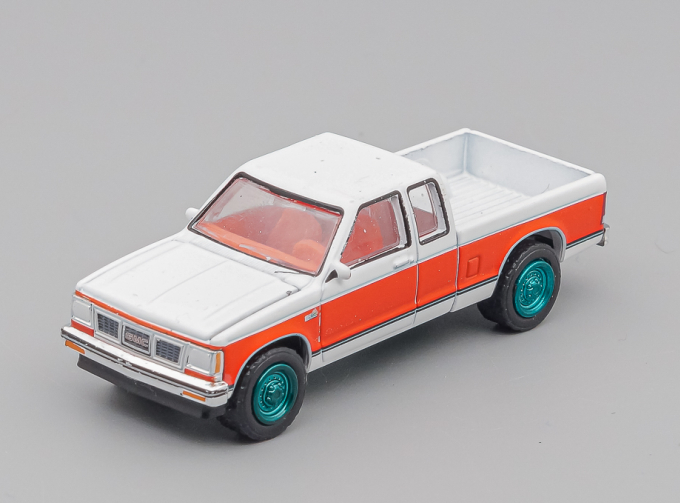 GMC S-15 Sierra Classic 4x4 1984 Apple Red and Frost White 